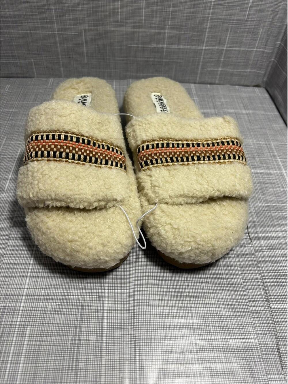 Magellan Women’s Sherpa Slide Slippers Size 6 Beige Cozy One Band NEW